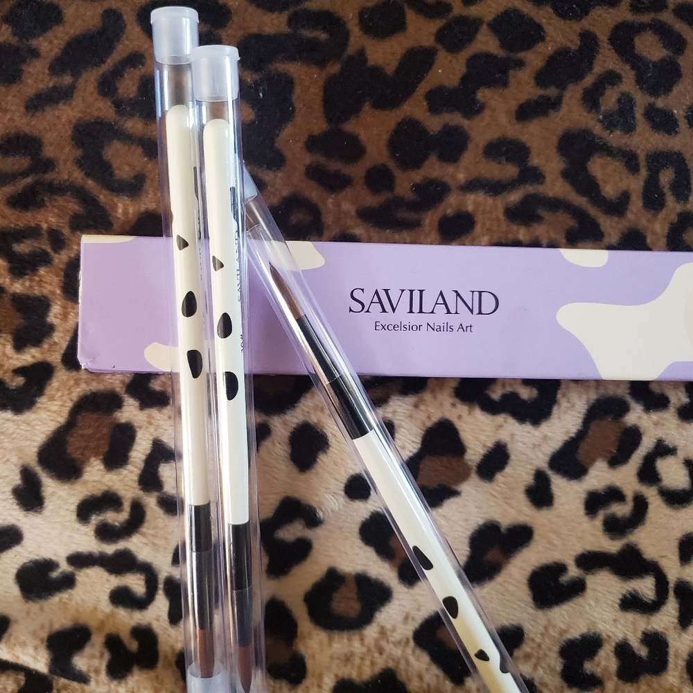 Black and White Skincare Tools for Precision